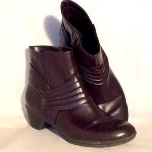 🐞 Comfort Plus by Predictions ankle boots size 10